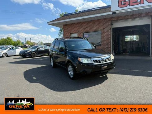 Used 2011 Subaru Forester 2.5X Premium w/ All-Weather Pkg AWD/4WD image 3