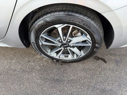 Used 2024 Kia Forte LXS FWD image 41