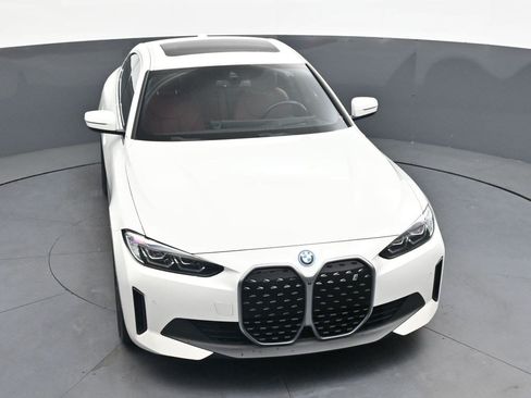Used 2023 BMW i4 eDrive35 w/ Premium Package RWD image 28