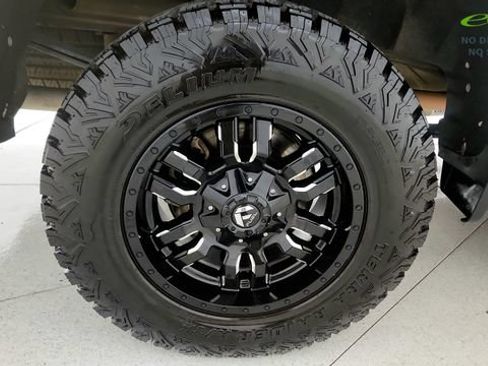 Used 2019 Chevrolet Silverado 1500 RST AWD/4WD image 79