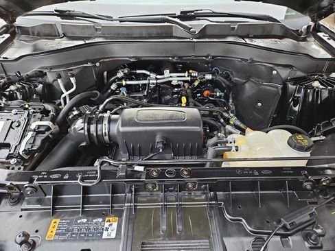 Used 2023 Ford Explorer XLT w/ Equipment Group 202A image 24