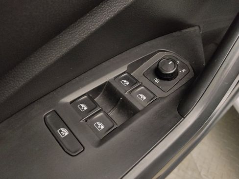 Used 2019 Volkswagen Jetta S FWD image 27