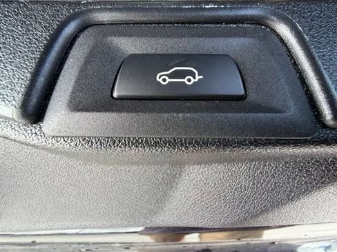 Used 2022 BMW X5 M w/ Executive Package AWD/4WD image 32