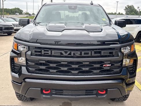 New 2026 Chevrolet Silverado 1500 Custom Trail Boss w/ LPO, Dark Essentials Package AWD/4WD image 10
