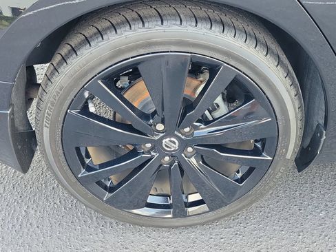 Used 2022 Nissan Altima 2.5 SR w/ Midnight Edition Package FWD image 5