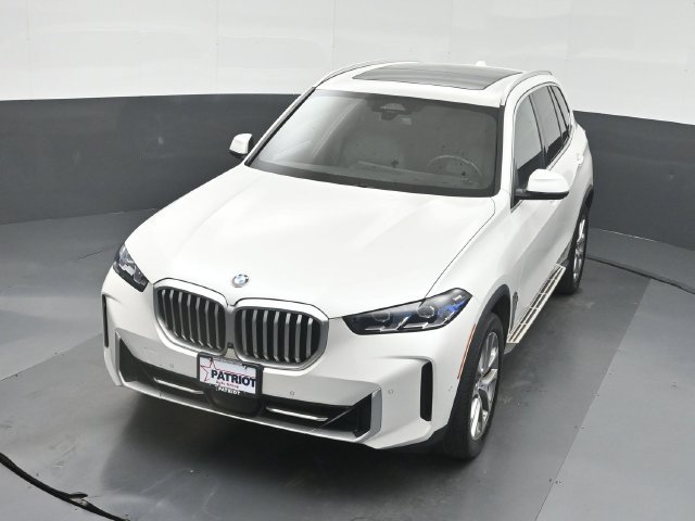 Used 2024 BMW X5 xDrive40i AWD/4WD image 46