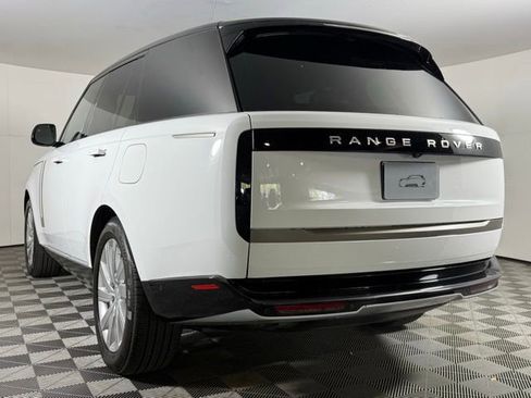 New 2025 Land Rover Range Rover SE AWD/4WD image 4