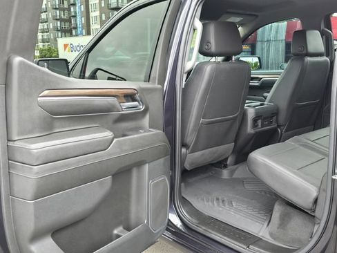 Used 2023 Chevrolet Silverado 1500 RST AWD/4WD image 15