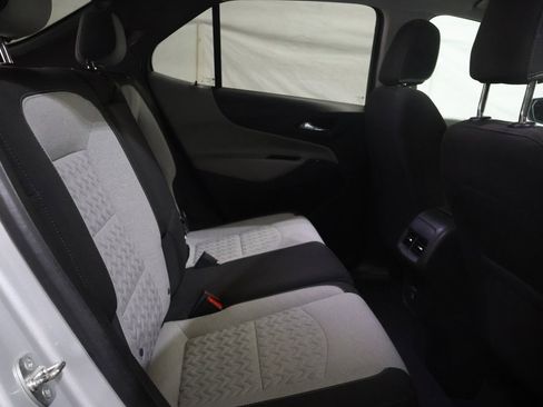 Used 2022 Chevrolet Equinox LS w/ LS Convenience Package image 13