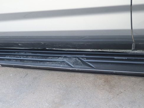 Certified 2024 GMC Yukon XL SLE w/ Gmc Pro Safety Plus Package image 27