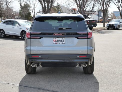 New 2026 GMC Acadia AT4 w/ Luxury Package AWD/4WD image 10