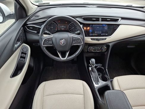 Used 2021 Buick Encore GX Essence w/ Sport Touring Package FWD image 11