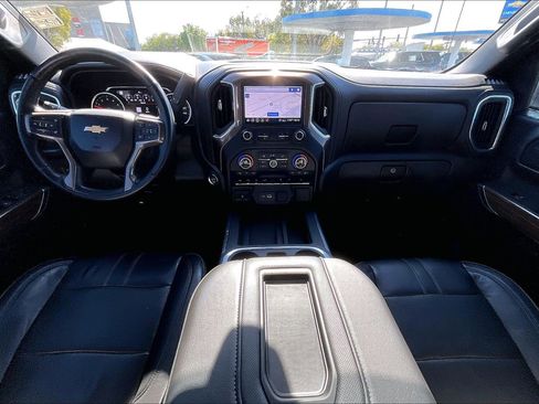 Used 2020 Chevrolet Silverado 1500 High Country w/ Technology Package image 12