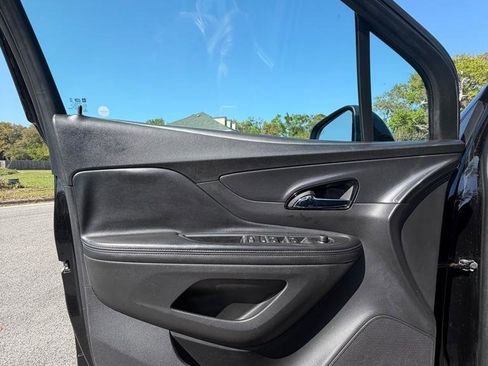 Used 2019 Buick Encore Preferred w/ Safety Package image 9