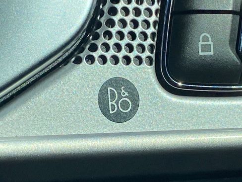 Used 2021 Ford Explorer Limited w/ Hybrid Equipment Group 310A image 20