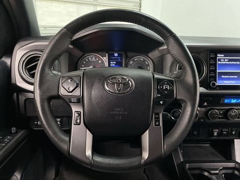 Used 2021 Toyota Tacoma TRD Off-Road image 19