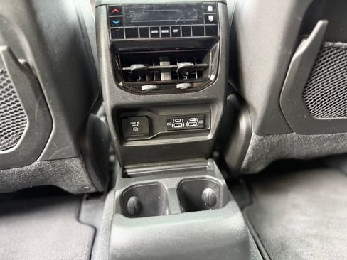 Used 2023 Jeep Grand Cherokee L Laredo AWD/4WD image 30