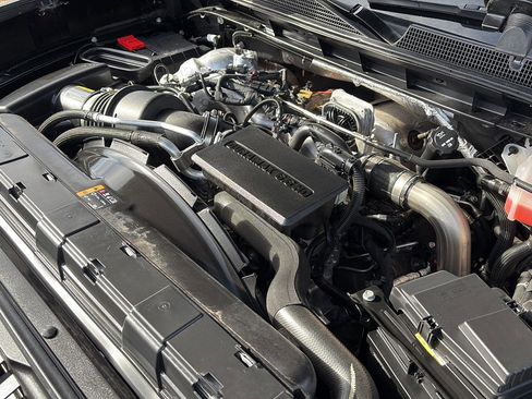 Used 2024 Chevrolet Silverado 3500 High Country w/ Z71 Off-Road Package image 10