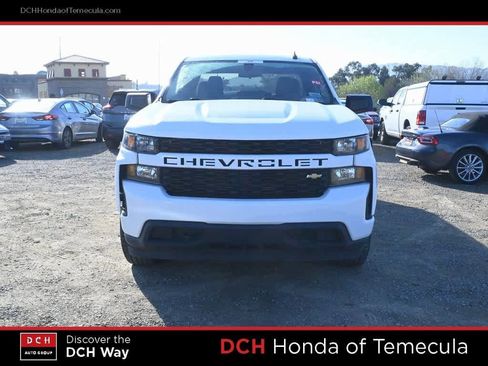 Used 2021 Chevrolet Silverado 1500 Custom image 2