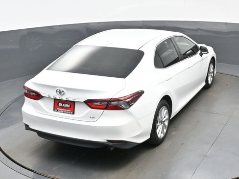 Used 2022 Toyota Camry LE FWD image 39