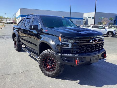 Used 2023 Chevrolet Silverado 1500 ZR2 w/ ZR2 Bison Edition AWD/4WD image 9