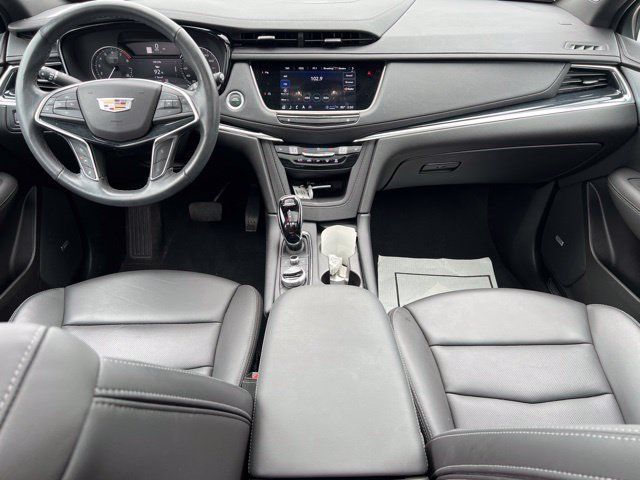 Used 2024 Cadillac XT5 Premium Luxury AWD/4WD image 13
