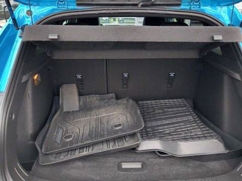 Used 2025 Chevrolet Trax RS w/ Driver Confidence Package image 17