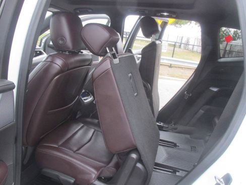 Used 2023 Cadillac XT6 Premium Luxury w/ Technology Package image 53