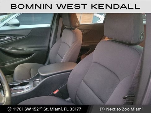 Used 2023 Chevrolet Malibu RS image 16