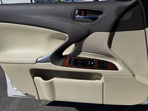 Used 2013 Lexus IS 250 w/ Premium Pkg Value Edition RWD image 26