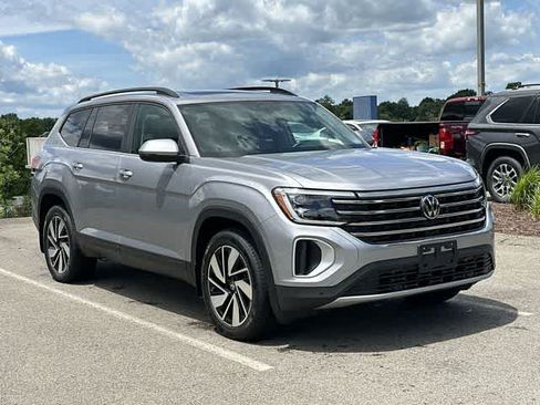 Used 2024 Volkswagen Atlas SE AWD/4WD image 21