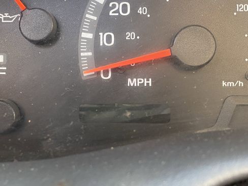 Used 2001 Ford F150 King Ranch image 8