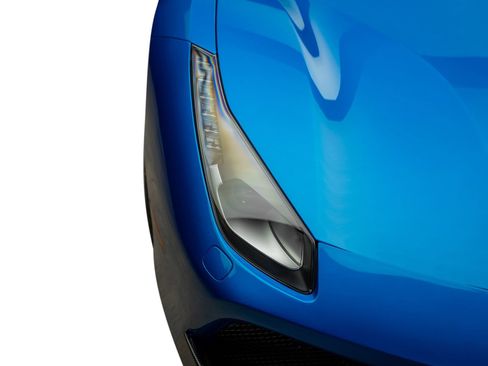 Used 2018 Ferrari 488 Spider RWD image 4