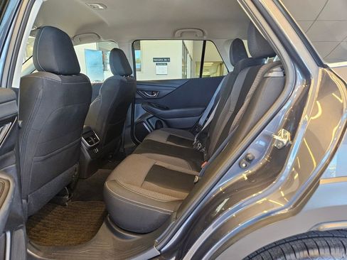 Used 2024 Subaru Outback Premium AWD/4WD image 27