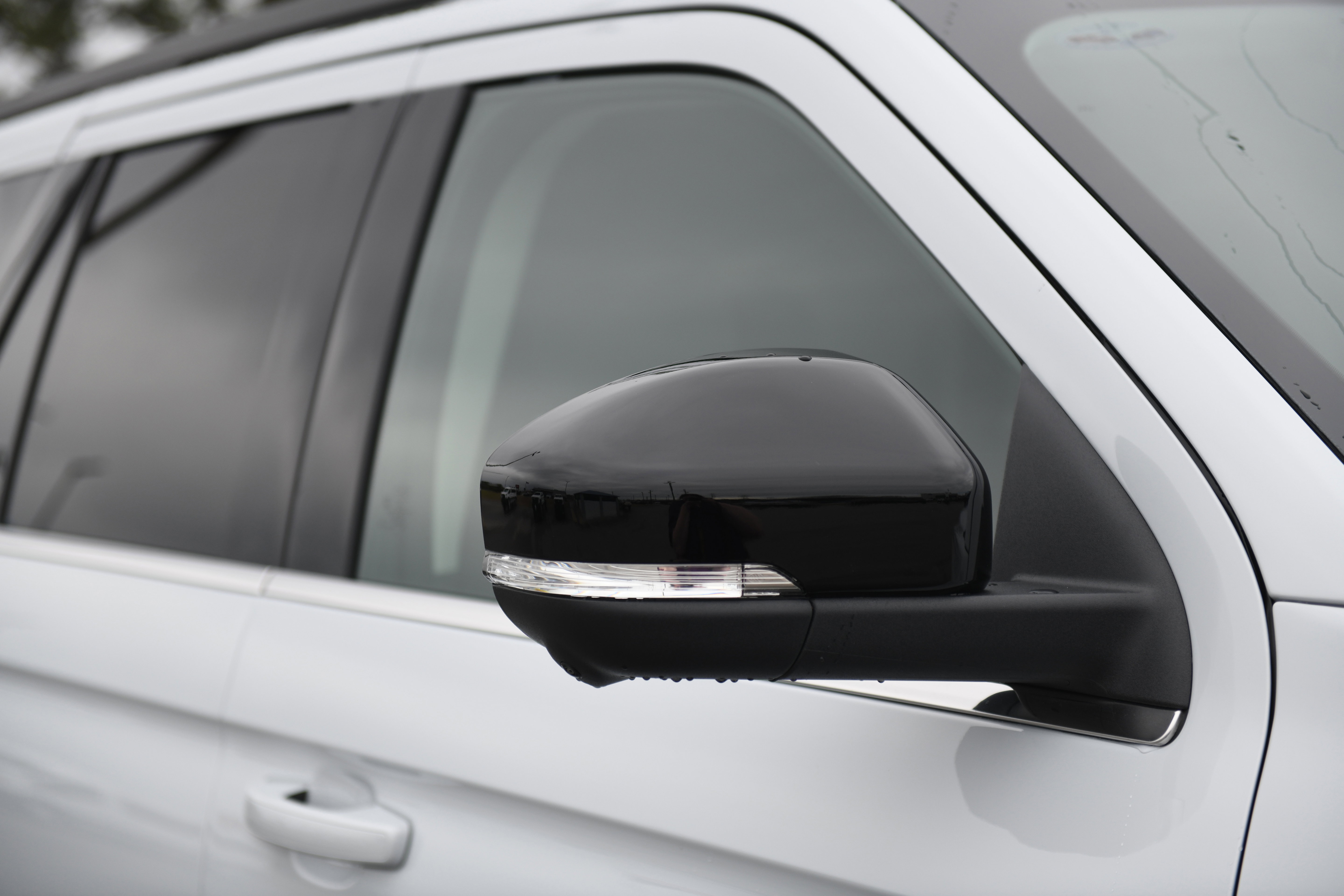 New 2026 Ford Expedition Active RWD image 6