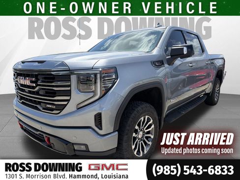 Used 2023 GMC Sierra 1500 AT4 w/ AT4 Preferred Package AWD/4WD image 1
