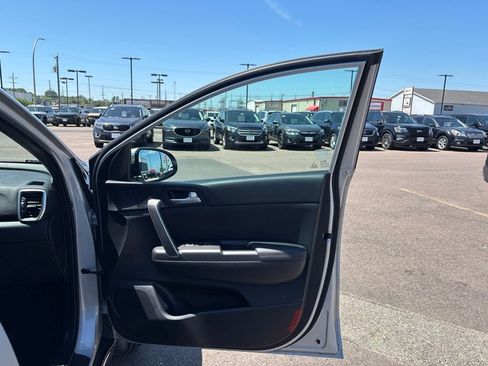 Used 2020 Kia Sportage S w/ S Sunroof Package AWD/4WD image 35