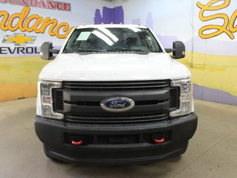 Used 2018 Ford F250 XL AWD/4WD image 3