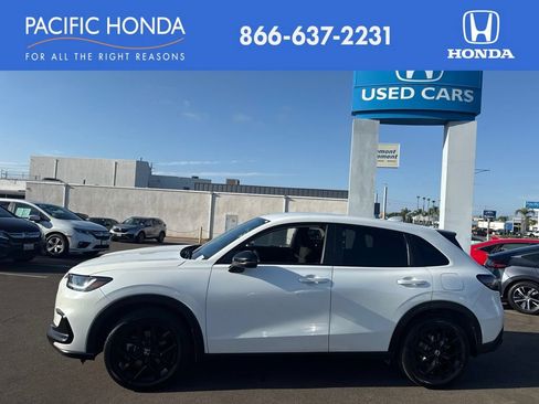 Used 2024 Honda HR-V Sport image 1