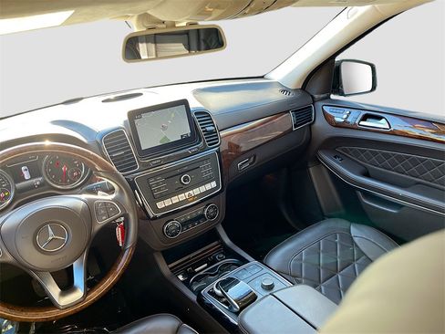 Used 2019 Mercedes-Benz GLS 550 4MATIC image 23