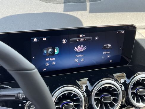 New 2026 Mercedes-Benz GLA 250 4MATIC image 18