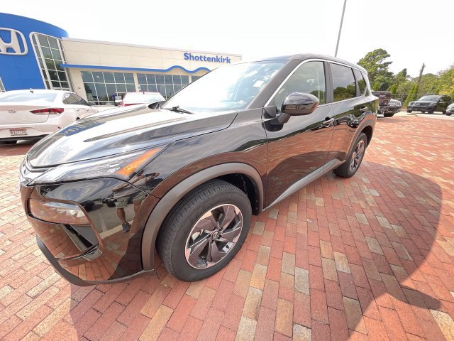 Used 2025 Nissan Rogue SV FWD image 29