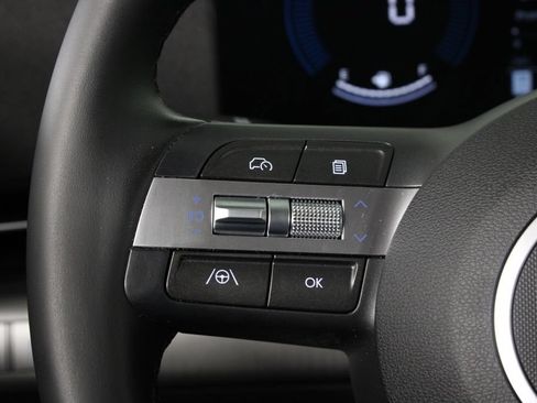 Certified 2025 Hyundai Kona SEL FWD image 26