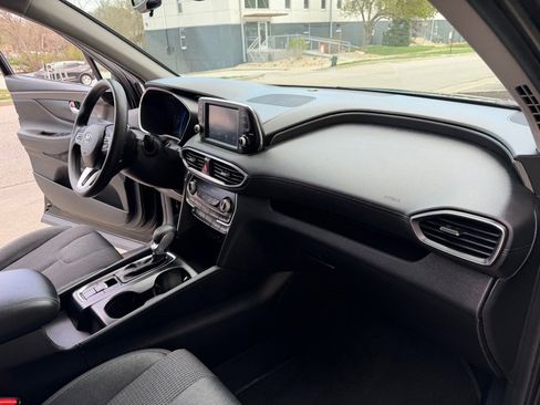 Used 2019 Hyundai Santa Fe SEL image 21