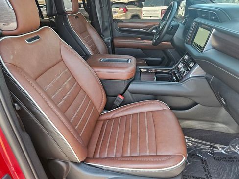 Used 2023 GMC Yukon Denali Ultimate AWD/4WD image 24