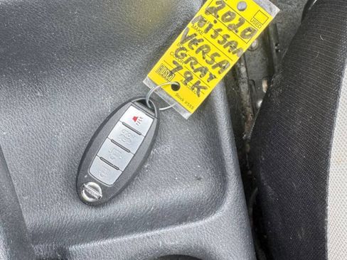Used 2020 Nissan Versa SV image 19