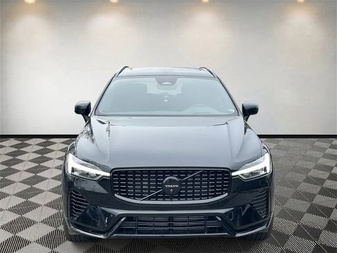 Used 2024 Volvo XC60 T8 Ultimate w/ Protection Package Premier image 8