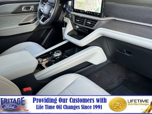 New 2026 Ford Explorer Platinum w/ LUX Leather Package AWD/4WD image 17