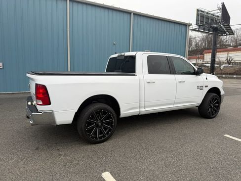 Used 2019 RAM 1500 Big Horn AWD/4WD image 10