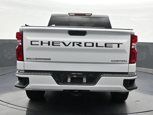 Used 2021 Chevrolet Silverado 1500 Custom RWD image 4
